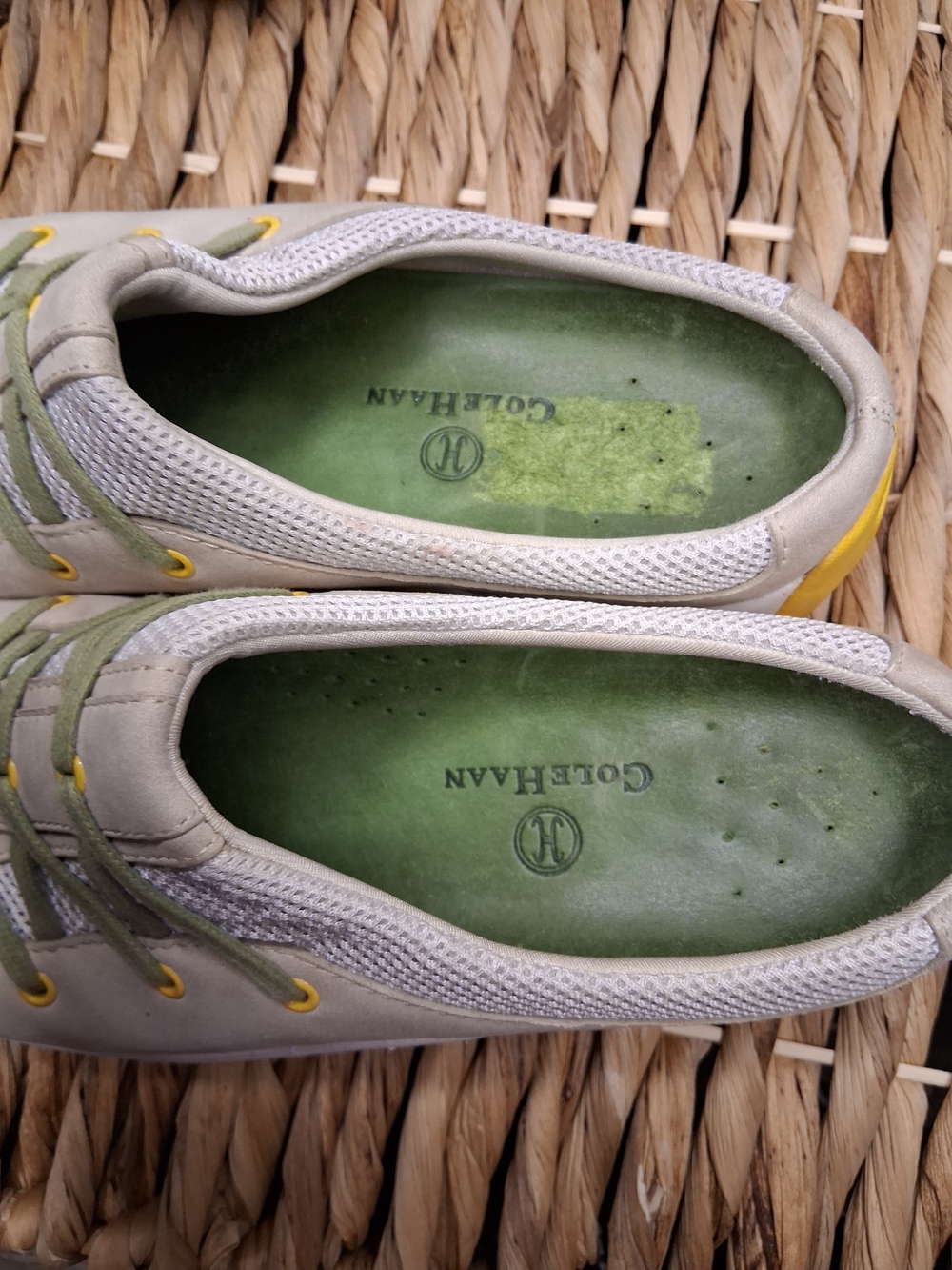 Cole Haan NikeAir Slip On Sneakers Womens 8.5B Beige Green Yellow Comfort Walkin - Picture 10 of 10